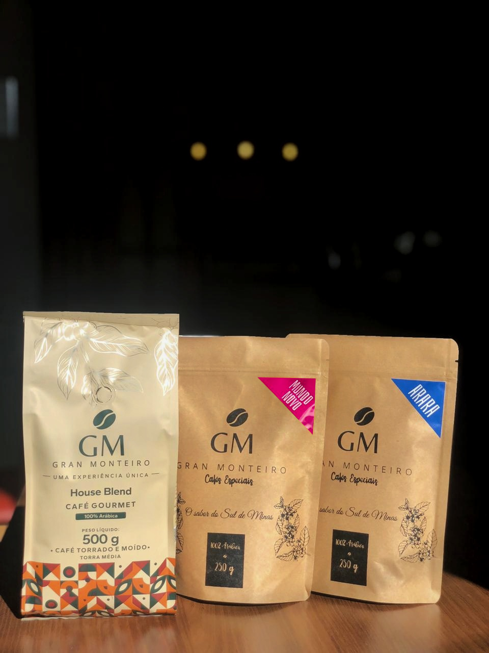 Kit 1 House Blend Gourmet 500g moído + 1 Mundo Novo 250g + 1 Arara 250g